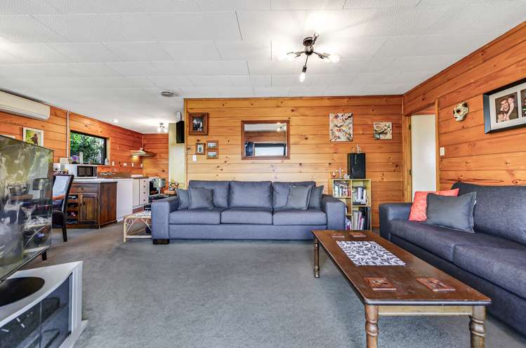 50 Tomin Road Glenview_8