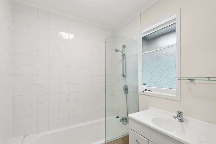 1/25 Kia Ora Road Beach Haven_9