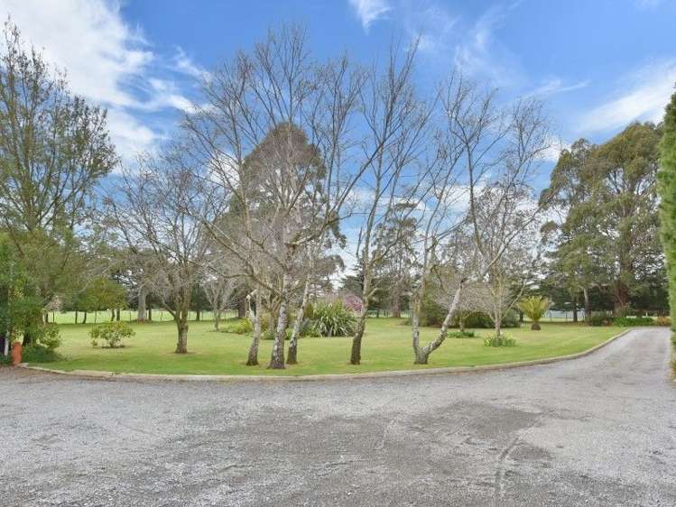 304 Halkett Road West Melton_17