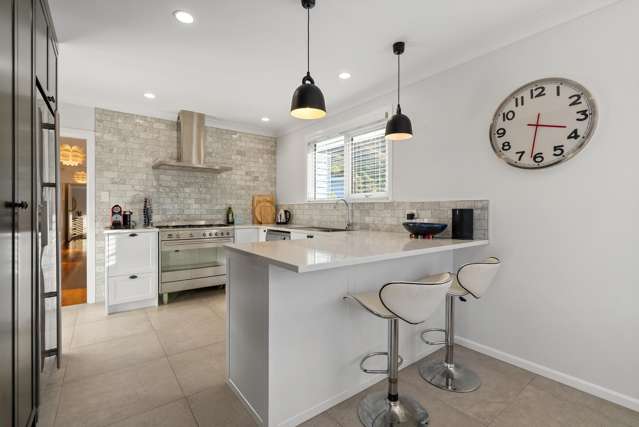 16 Doris Gordon Crescent Crofton Downs_4