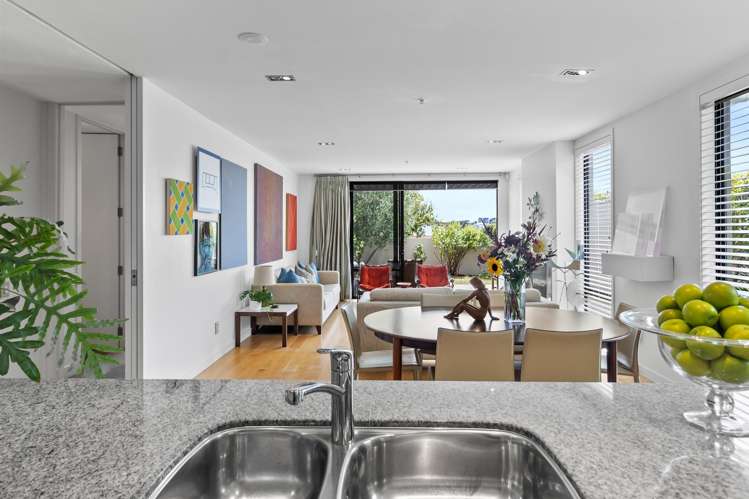 16 Ngake Street Orakei_8