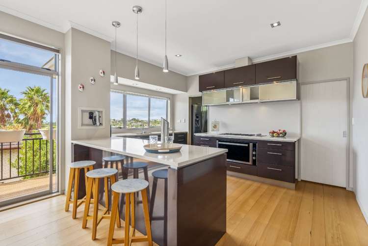 23 Caversham Drive Torbay_5