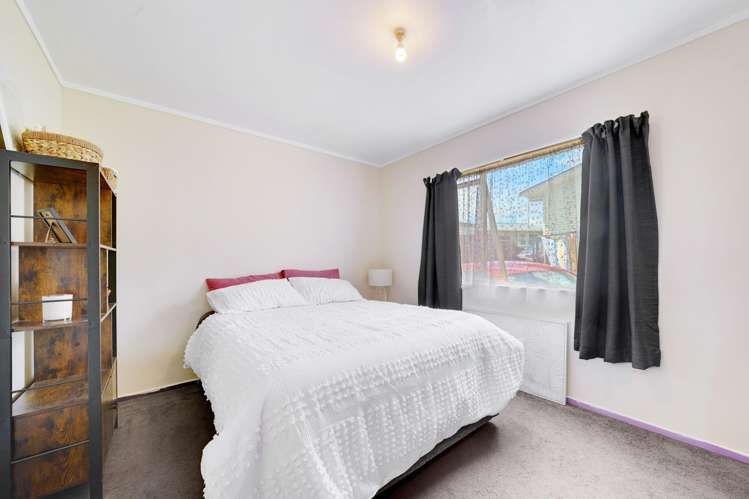 70 Clayton Avenue Otara_7