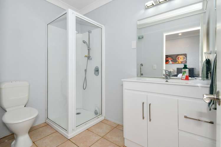 483 Glenbrook Road Kingseat_18