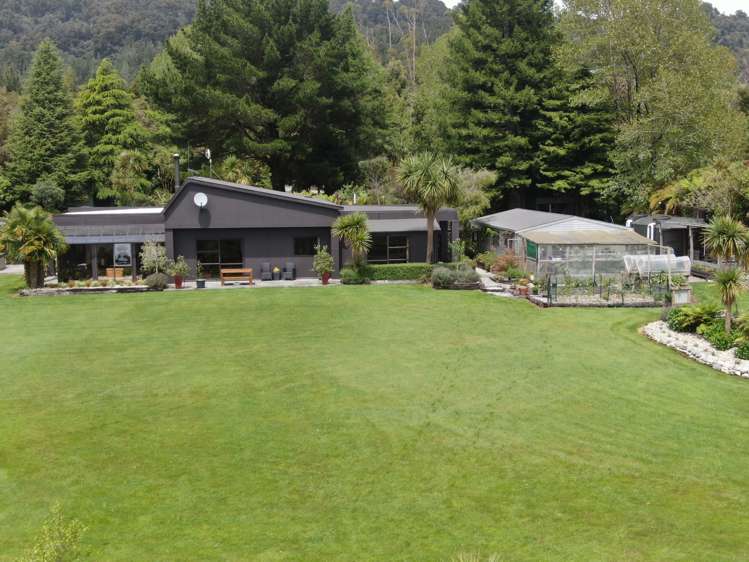 4 Humphreys Gully West Arahura Valley_15