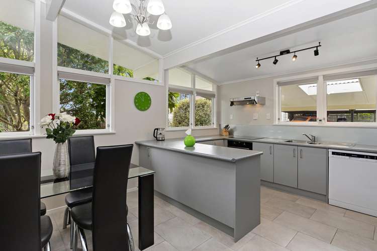 93 Mcleod Road Te Atatu South_7