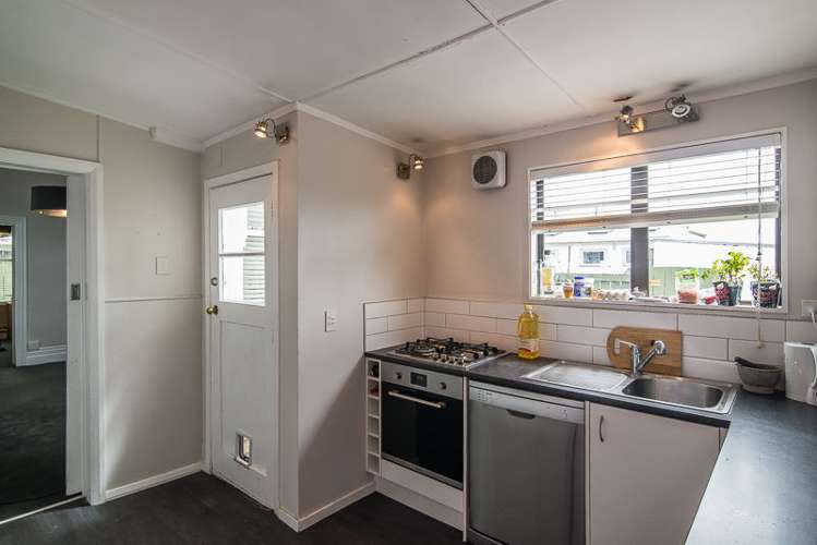 1 Torquay Terrace Newtown_2