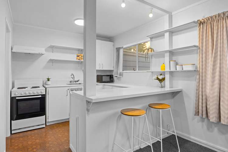 1&2/110 Celtic Crescent Ellerslie_10