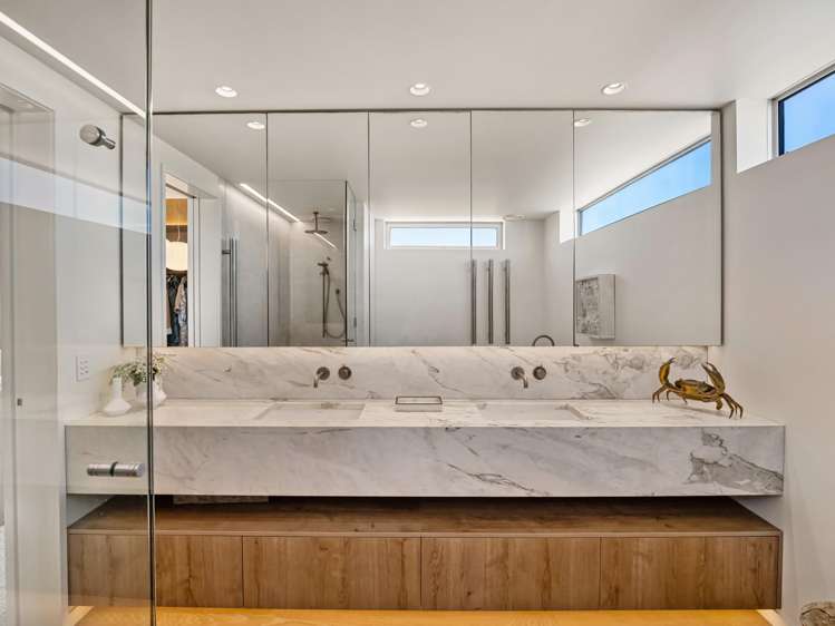 7 Surf Road Mt Maunganui_24