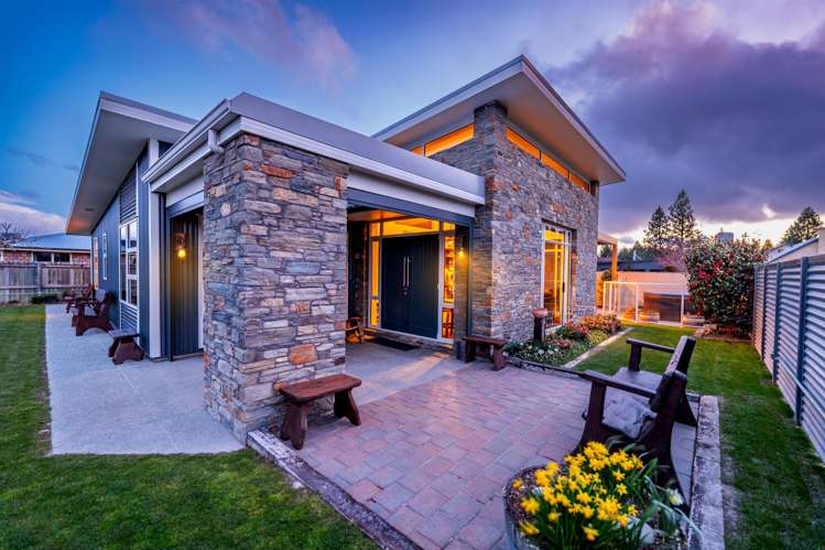 31 Rhoboro Road Twizel_2