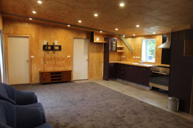 981 Colyton Road Bunnythorpe_2