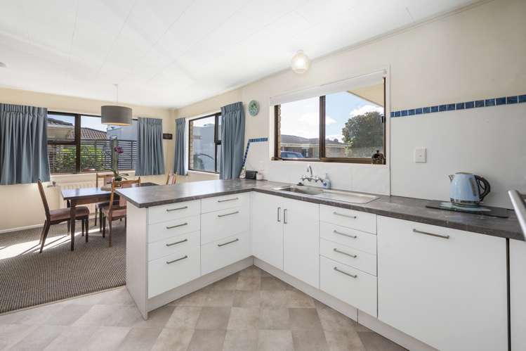 30b Holland Street Glenholme_8