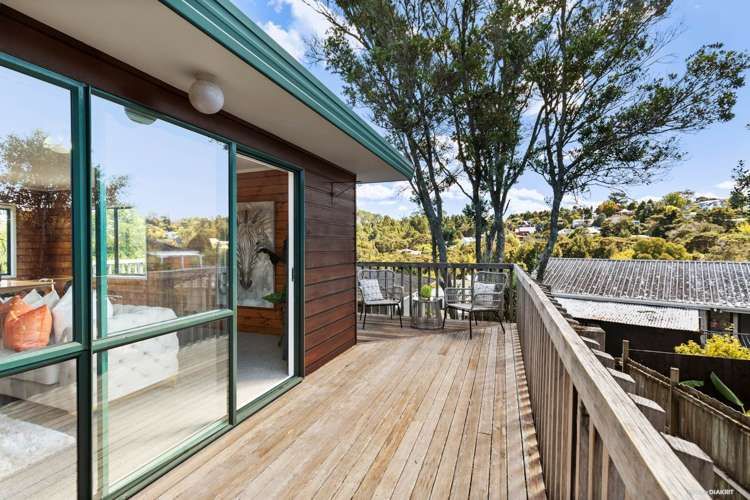 2/50 Elliott Avenue Bayview_13