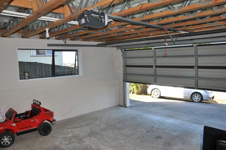 52a Keegan Drive Massey_10