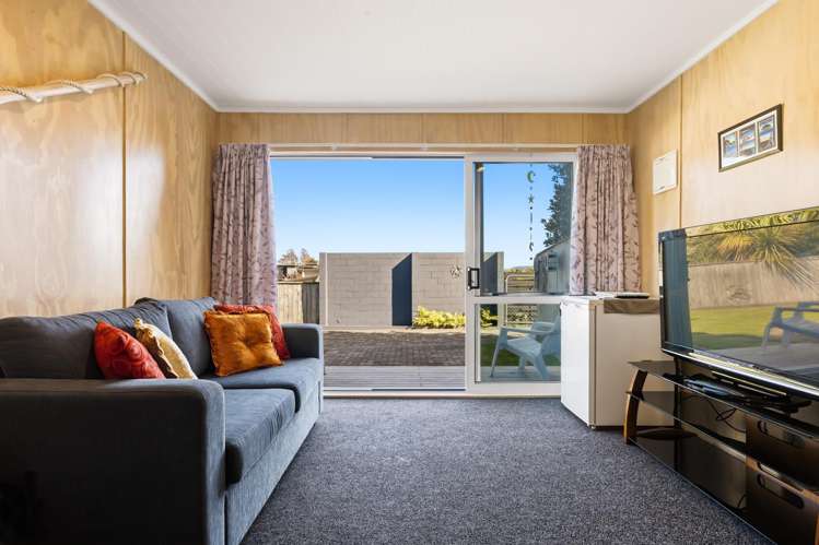 2/19 Awanui Street Hilltop_23