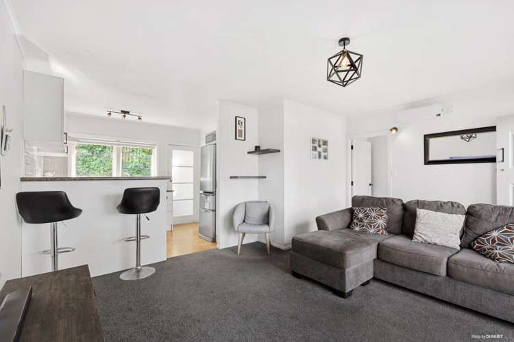 2/27 Hart Road Hauraki_4