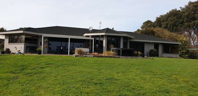 1343 Devon Road Waitara_25