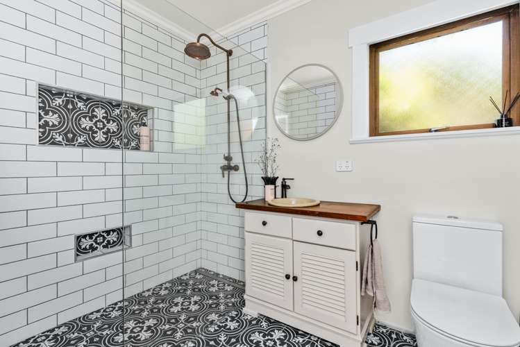 50 Harpham Street Taradale_16