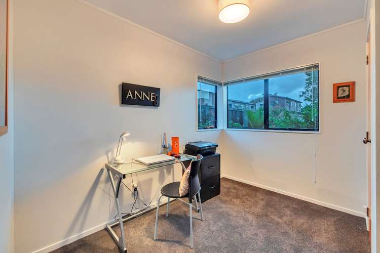 2/51 Beach Road Pahurehure_12