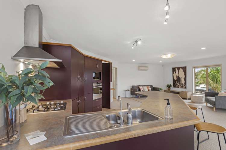 5b Sunshine Rise Raglan_9