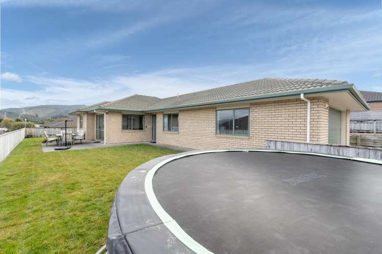 56 Percy Kinsman Crescent Riverstone Terraces_13