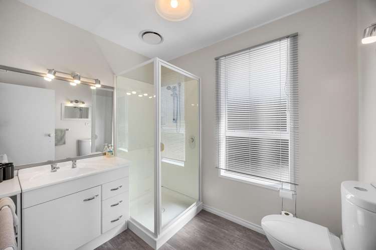 14 Wairau Road Albert Town_11