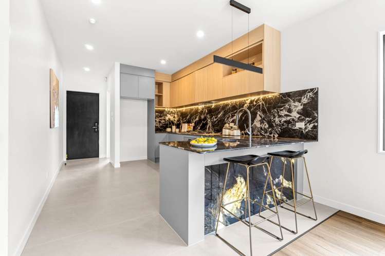 30 Furlough Road Opaheke_13