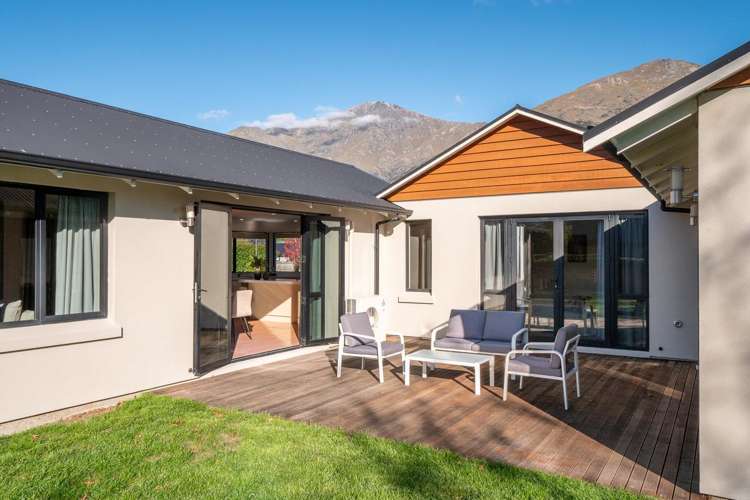 48 Erskine Street Dalefield/Wakatipu Basin_22