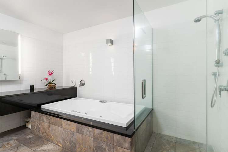 11/142 Park Terrace Christchurch Central_13