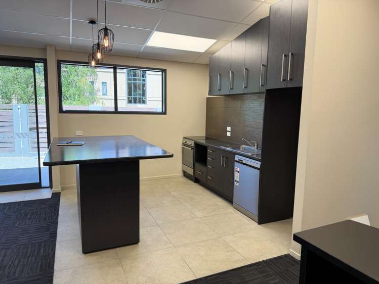 Part/19 Clarence Street Hamilton Central_5