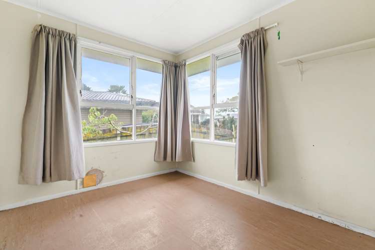 10 Leonard Place Otara_8