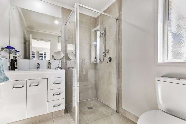 6 Searle Drive Patumahoe_10