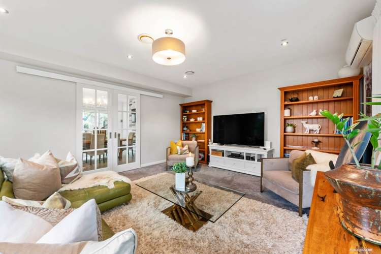 54 Jandell Crescent Bucklands Beach_7