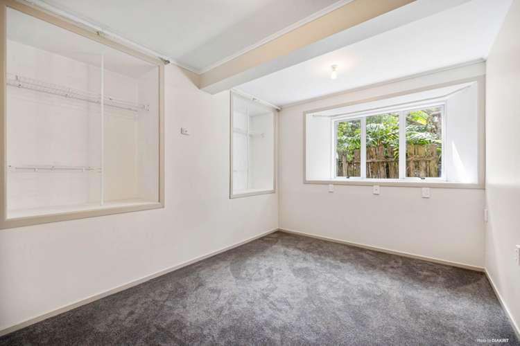 8 Hillsdale Road Hillsborough_11