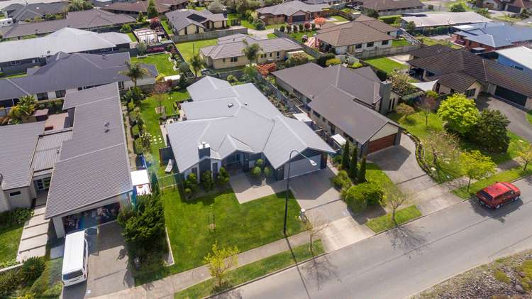 27 Norfolk Drive Cambridge_22