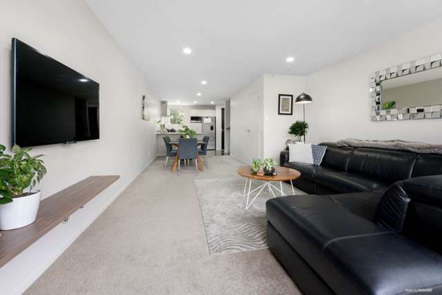 8/1 Gracechurch Drive Flat Bush_3