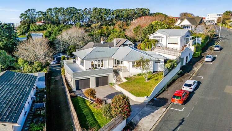 39 Cameron Street New Plymouth Central_26