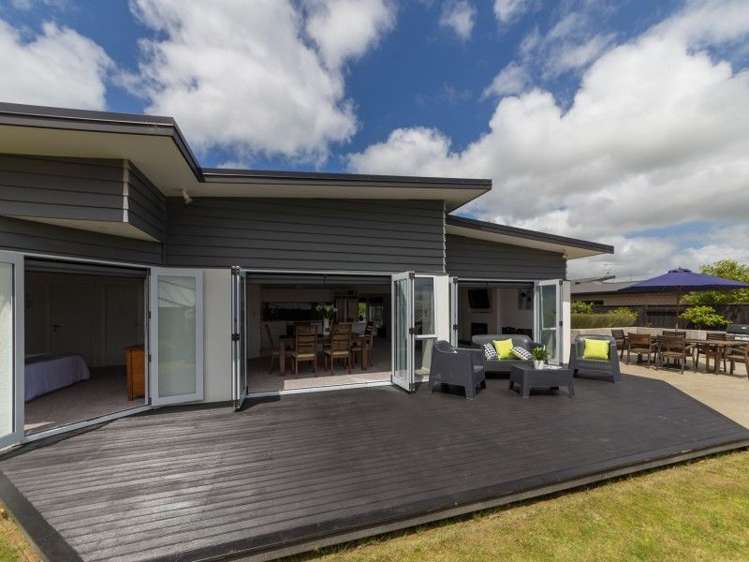 171 Pacific Drive Fitzherbert_19