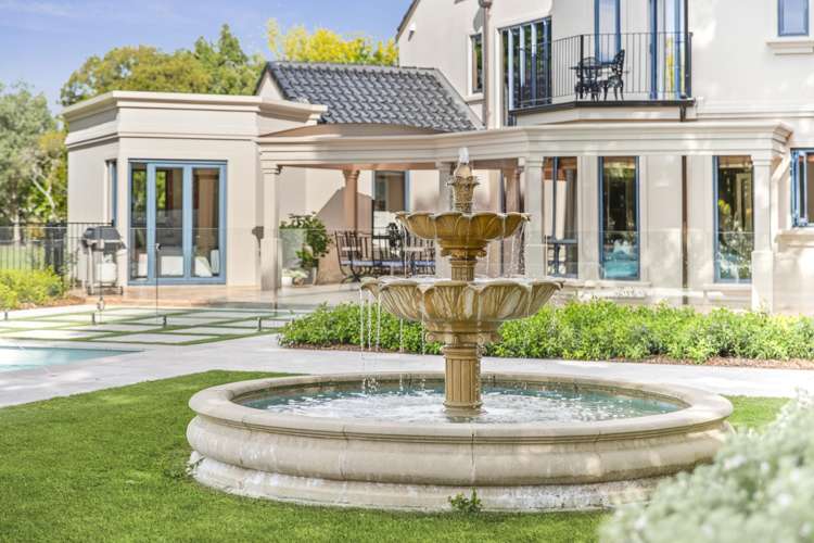 203 Athlone Drive Cambridge_21