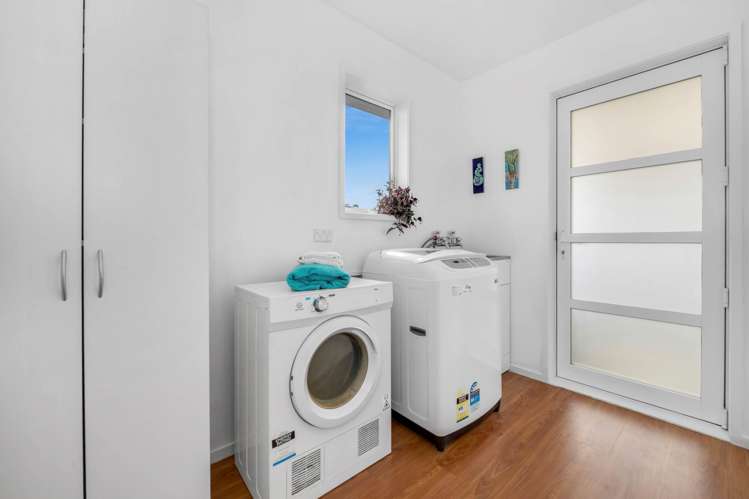 18 Shelly Bay Road Beachlands_22