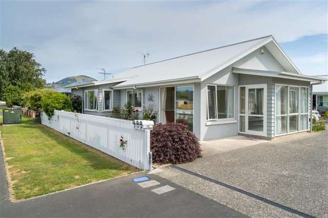 8 Reid Avenue Mosgiel_1