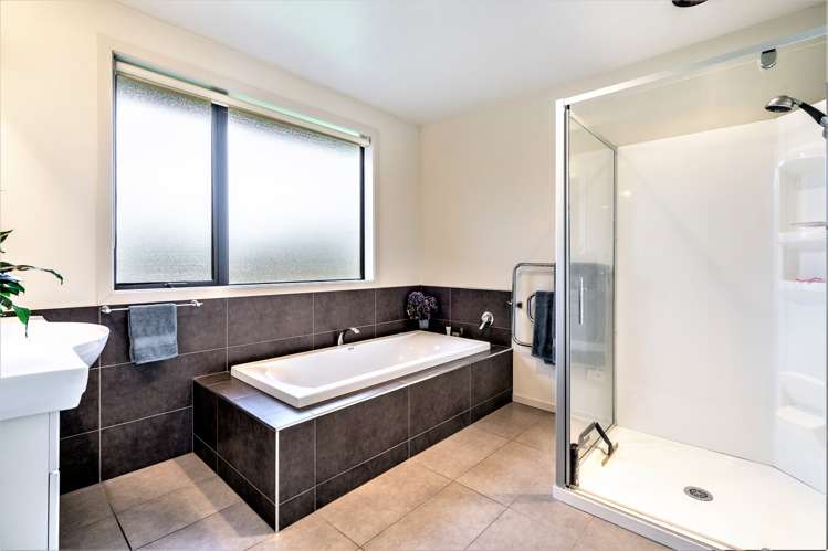 130 Ivy Lane Winton Surrounds_15