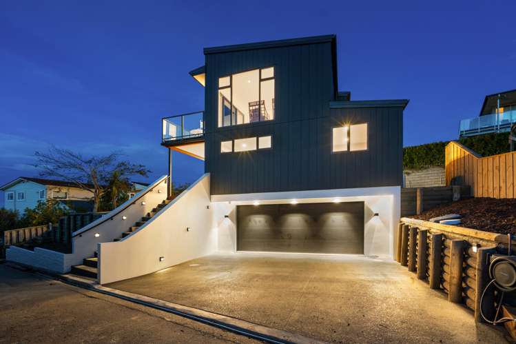 1/164 Soleares Avenue Mount Pleasant_33