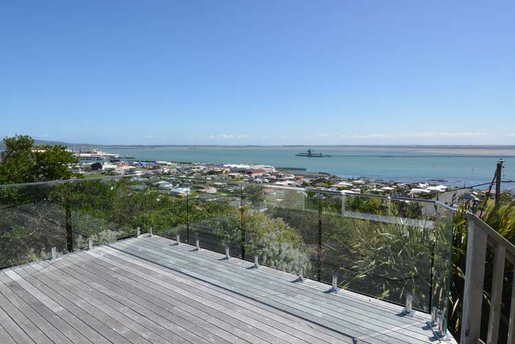 10 Elizabeth Street Bluff_18