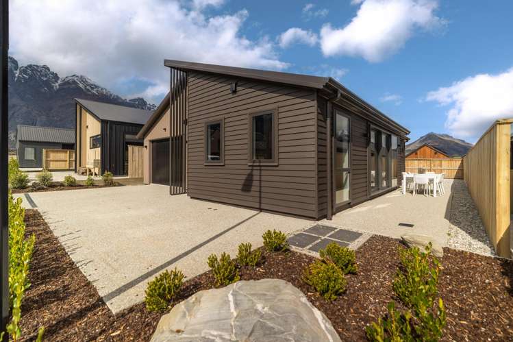 5 Reedland Street Jacks Point_14