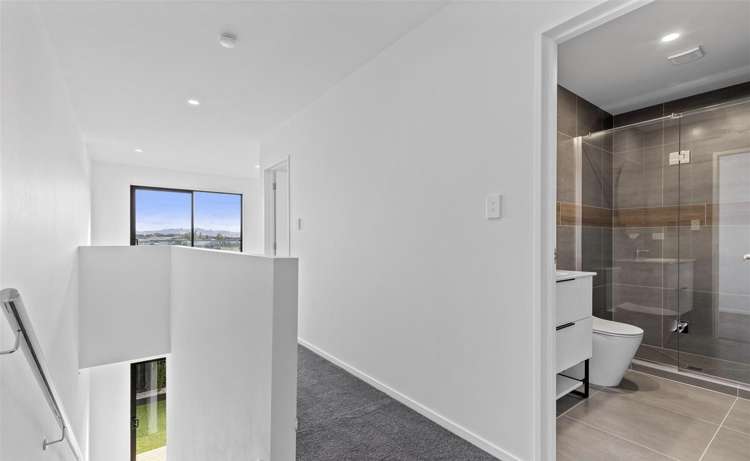 39 Whare Kauri Road Papakura_17