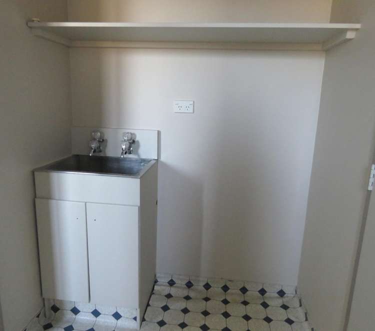 138 Broadway Reefton_18