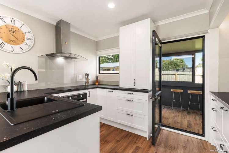 71 Hamilton Drive Waiuku_2