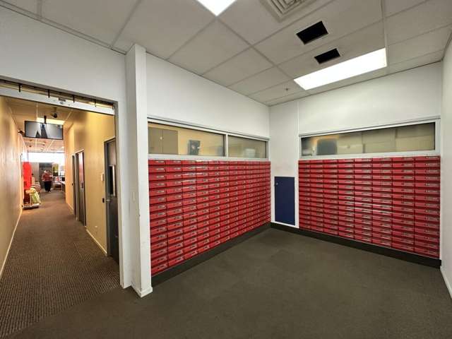 B7/192 Universal Drive Henderson_4