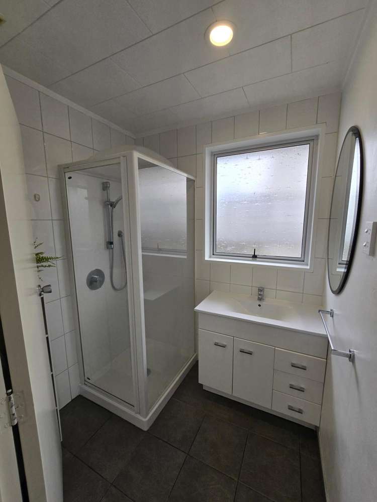 4 Kiwi Road Raumati Beach_11